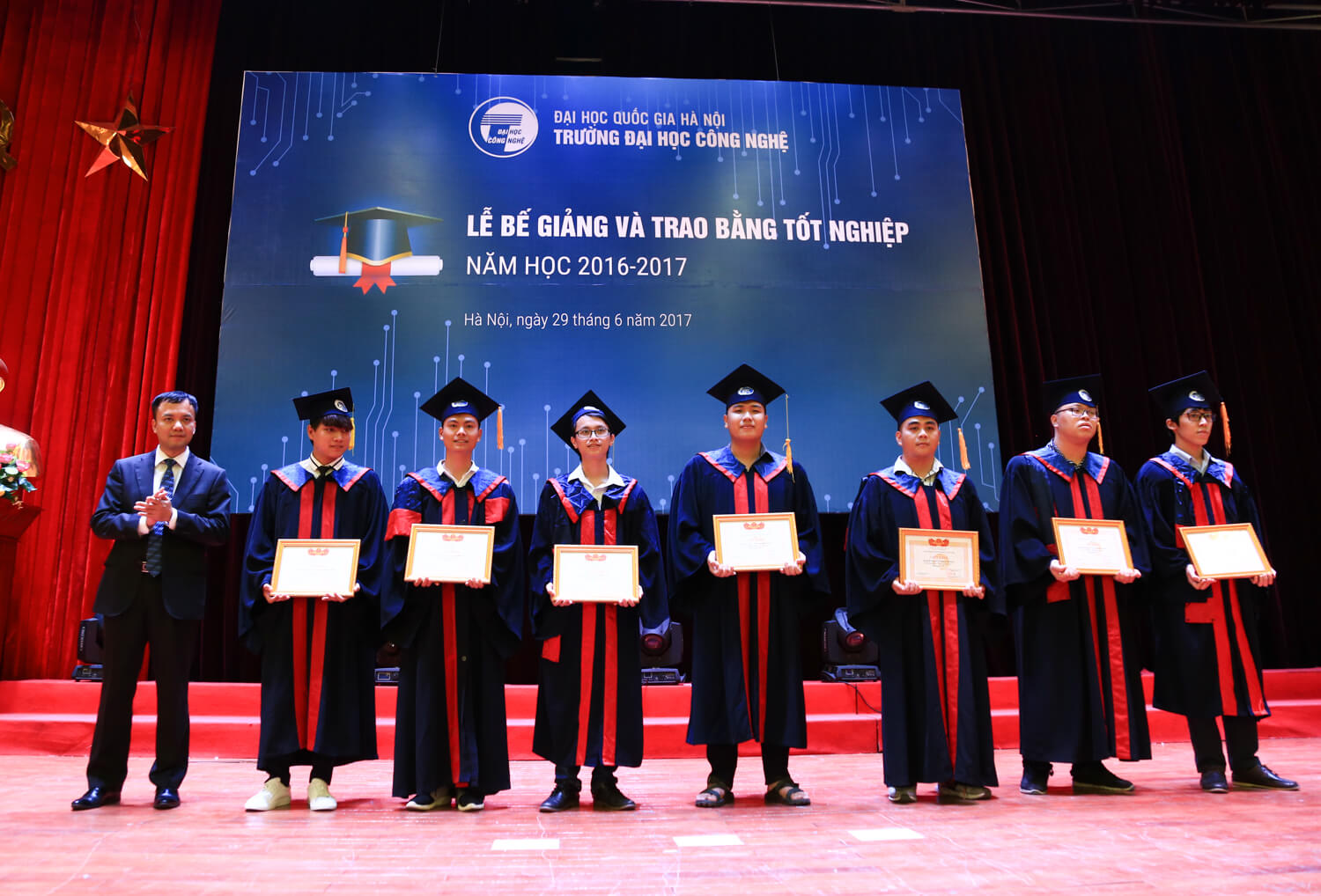 Trường Đại học Công nghệ - Hà Nội (UET)