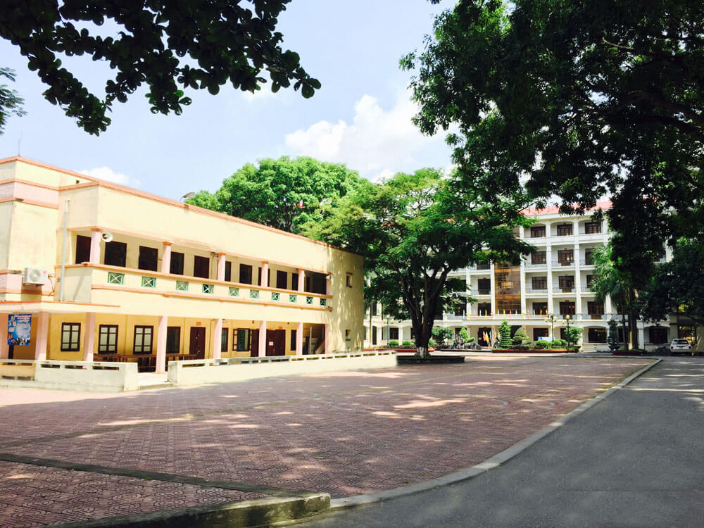 Trường Đại học Công nghiệp Quảng Ninh (QUI)