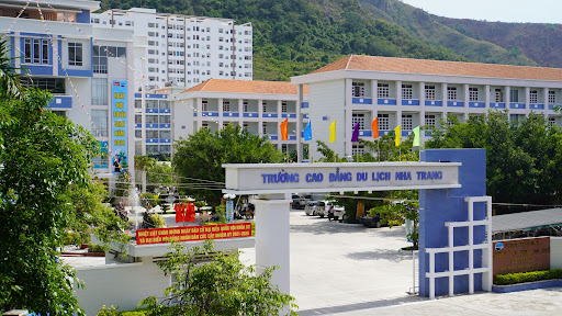 Trường Cao đẳng Du lịch Nha Trang