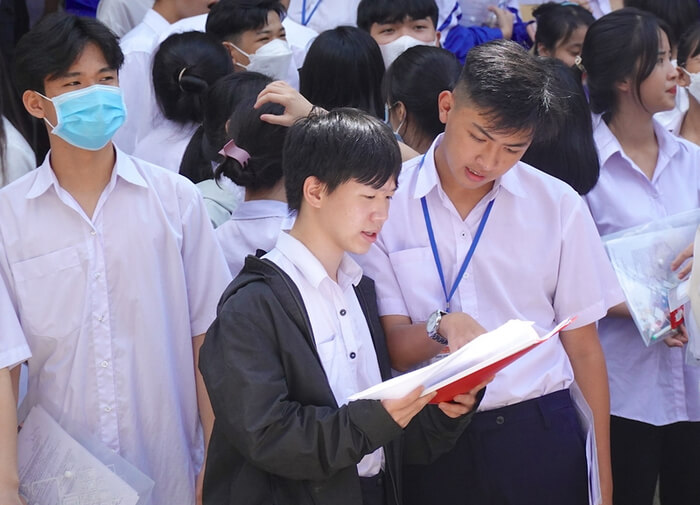 Học phí Trường Đại học Nguyễn Huệ (Trường Sĩ quan Lục quân 2) NHU là bao nhiêu