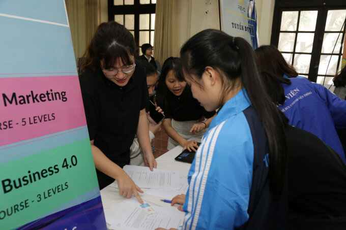 Học phí Học viện Phụ Nữ Việt Nam (VWA) mới nhất