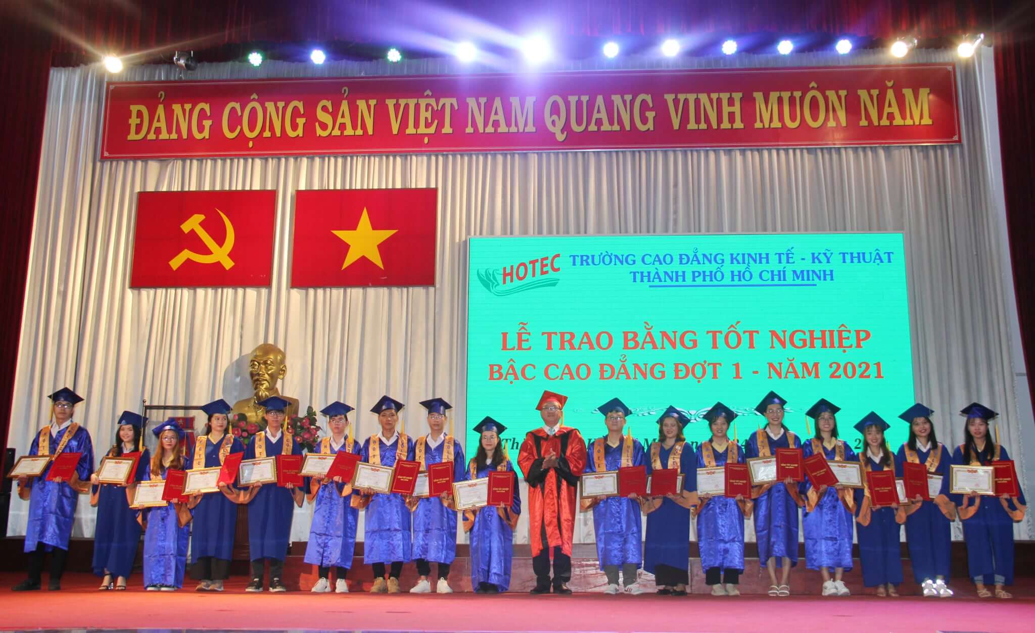 Trường Cao đẳng Kinh tế kỹ thuật Thành phố Hồ Chí Minh