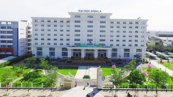 Trường Đại Học Đông Á