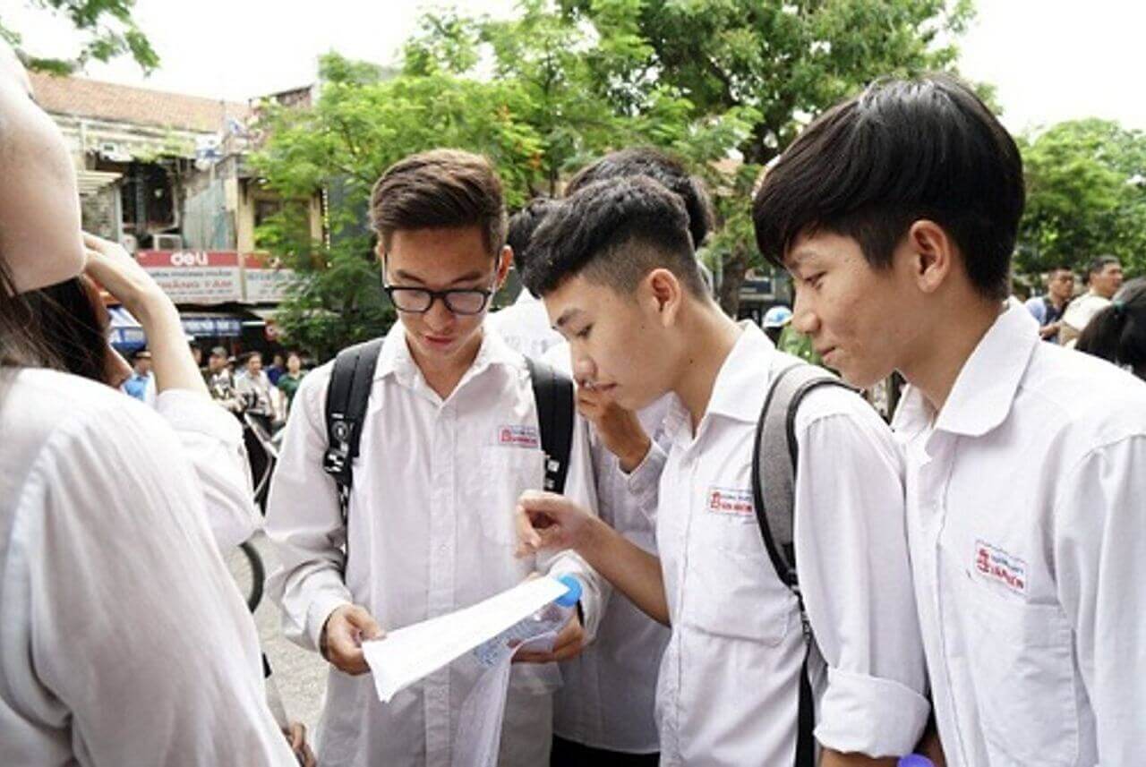 Học sinh xét học bạ trường Đại học Văn Lang