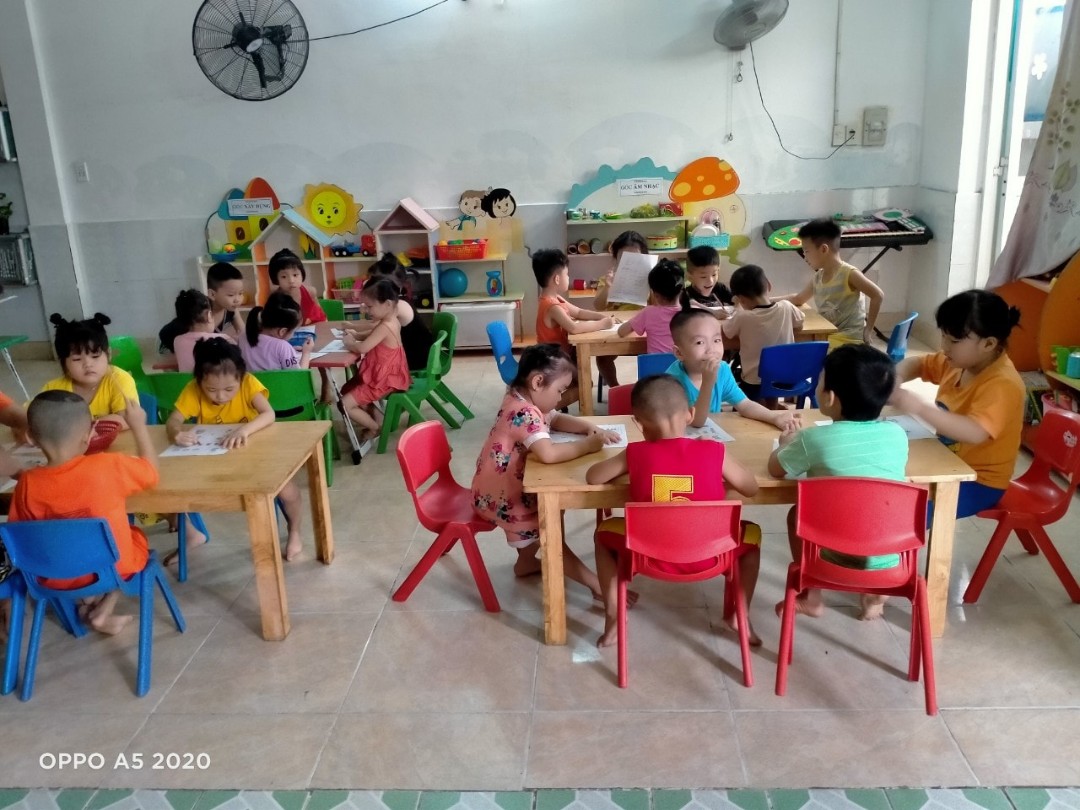 Các bé tại trường Mầm non Hoa Bình Minh