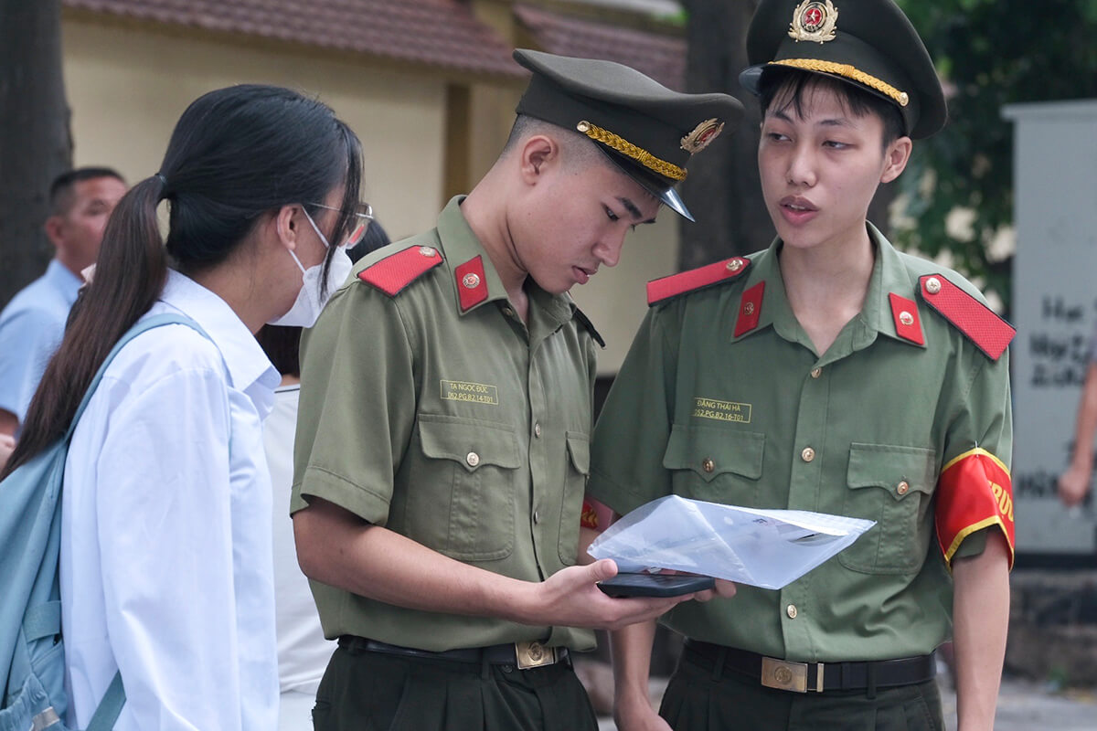 Học sinh đăng ký xét học bạ trường Đại học An Ninh Nhân Dân