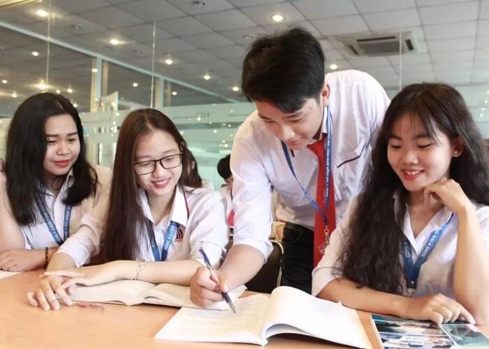 Học sinh xét học bạ Trường Đại học Công Nghệ Đồng Nai