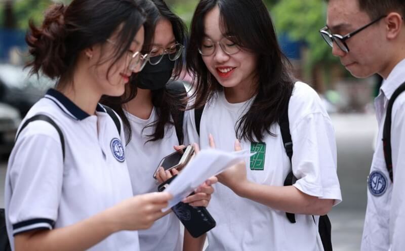 Học sinh xét học bạ Đại học Fulbright Việt Nam