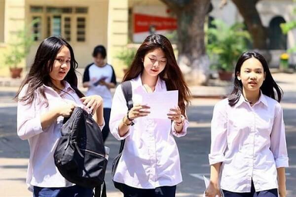 Học sinh đăng ký xét tuyển học bạ Đại học Đồng Tháp