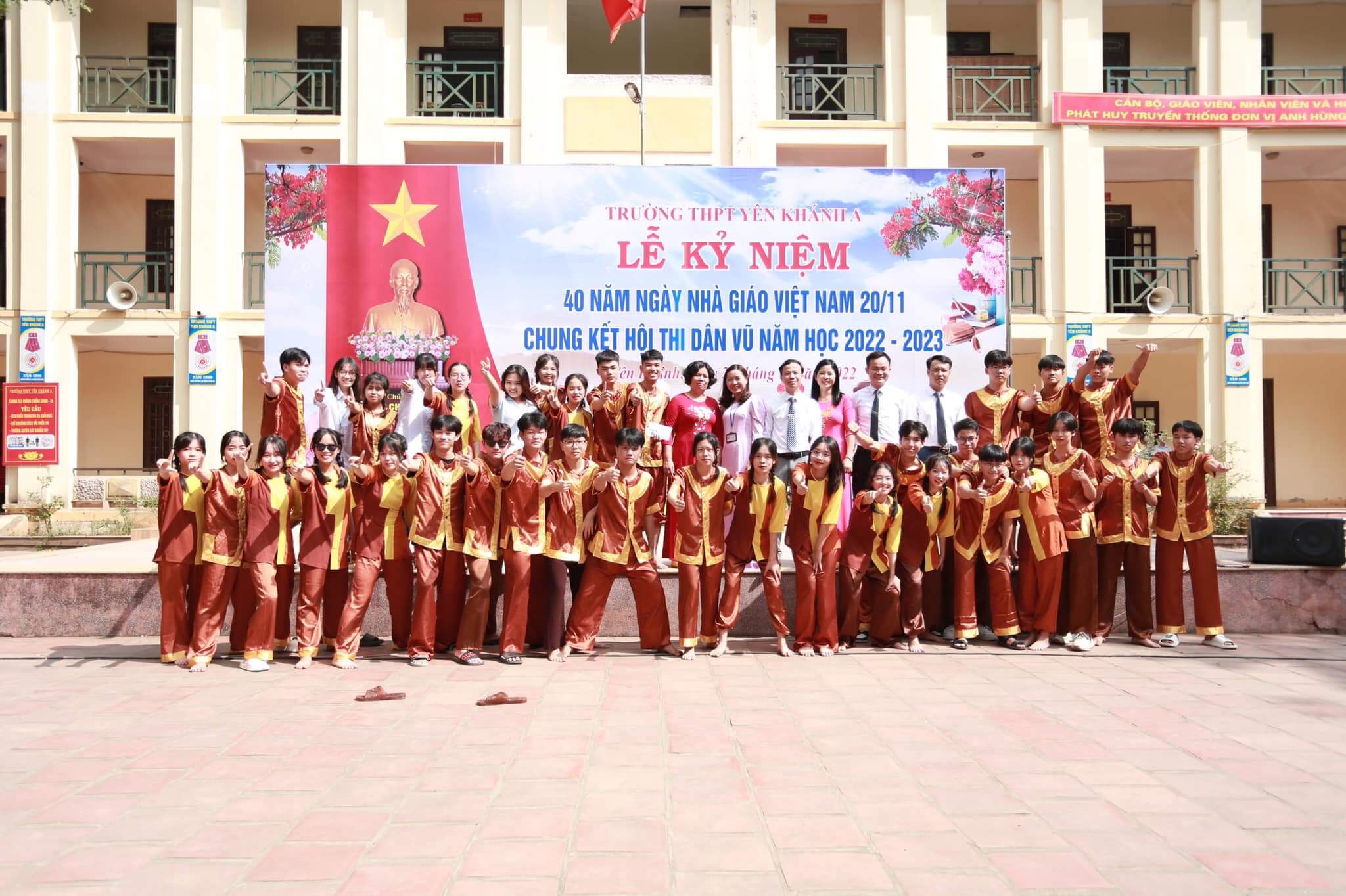 Học sinh trường thpt Yên Khánh A
