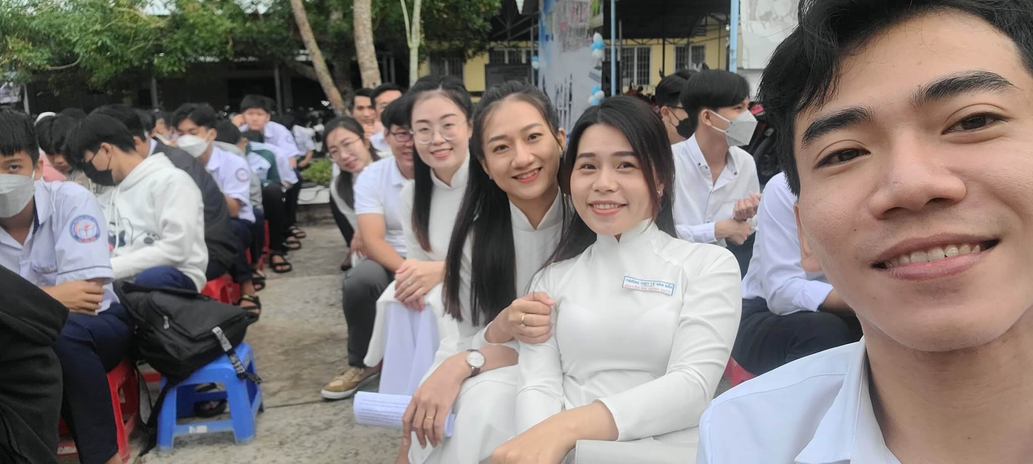Trường THPT Lê Văn Đẩu