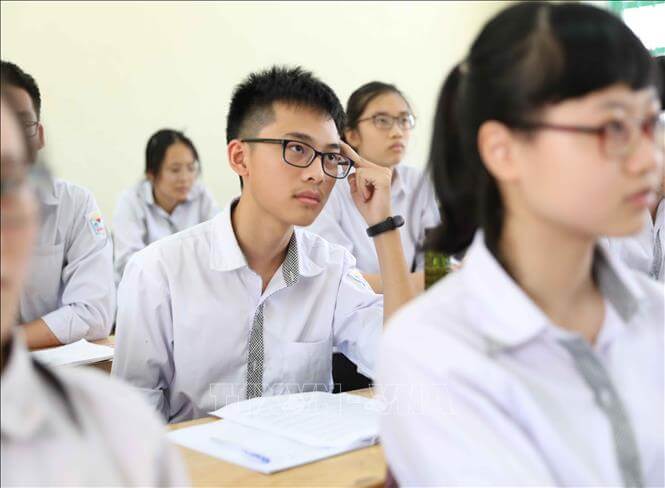 Học sinh đăng ký xét học bạ Đại học Công Nghiệp Việt – Hung