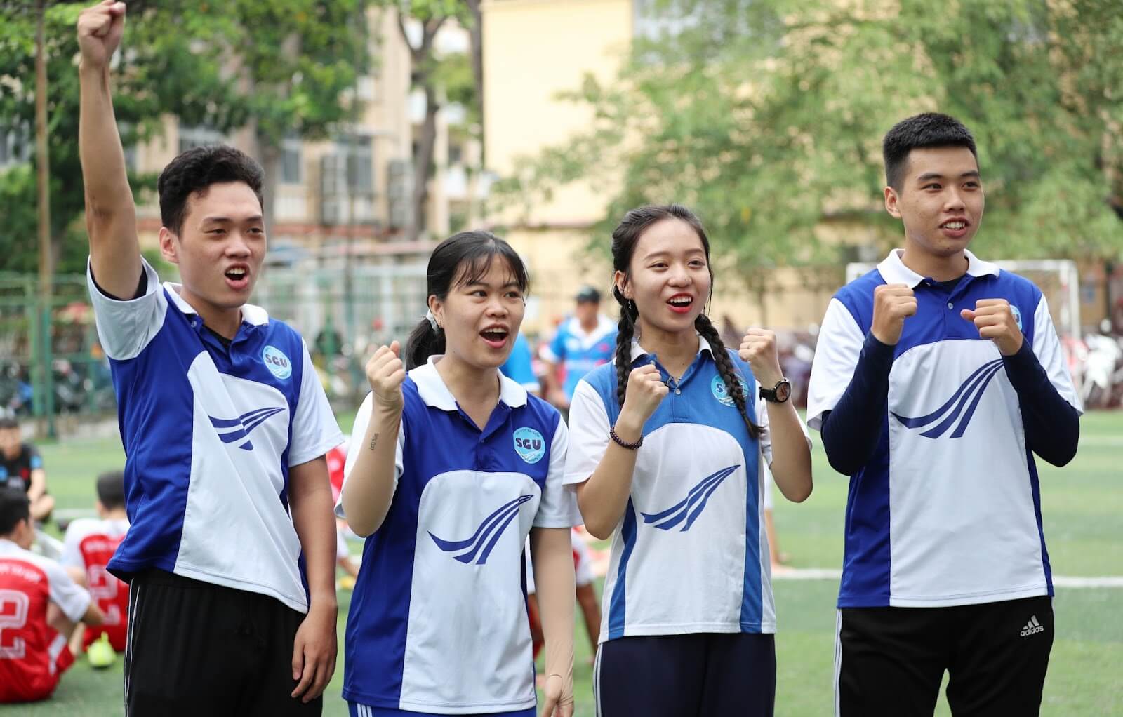 Sinh viên tham gia hoạt động thể thao tại trường Đại học Sài Gòn cơ sở 2
