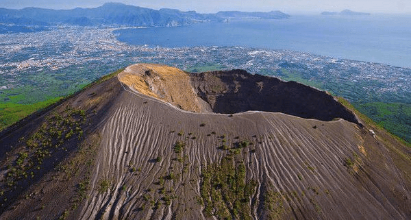 Núi lửa Vesuvius ở Italy