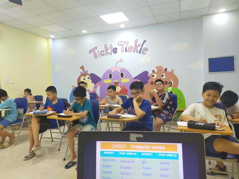 Hệ thống Anh ngữ Quốc tế Island Education 