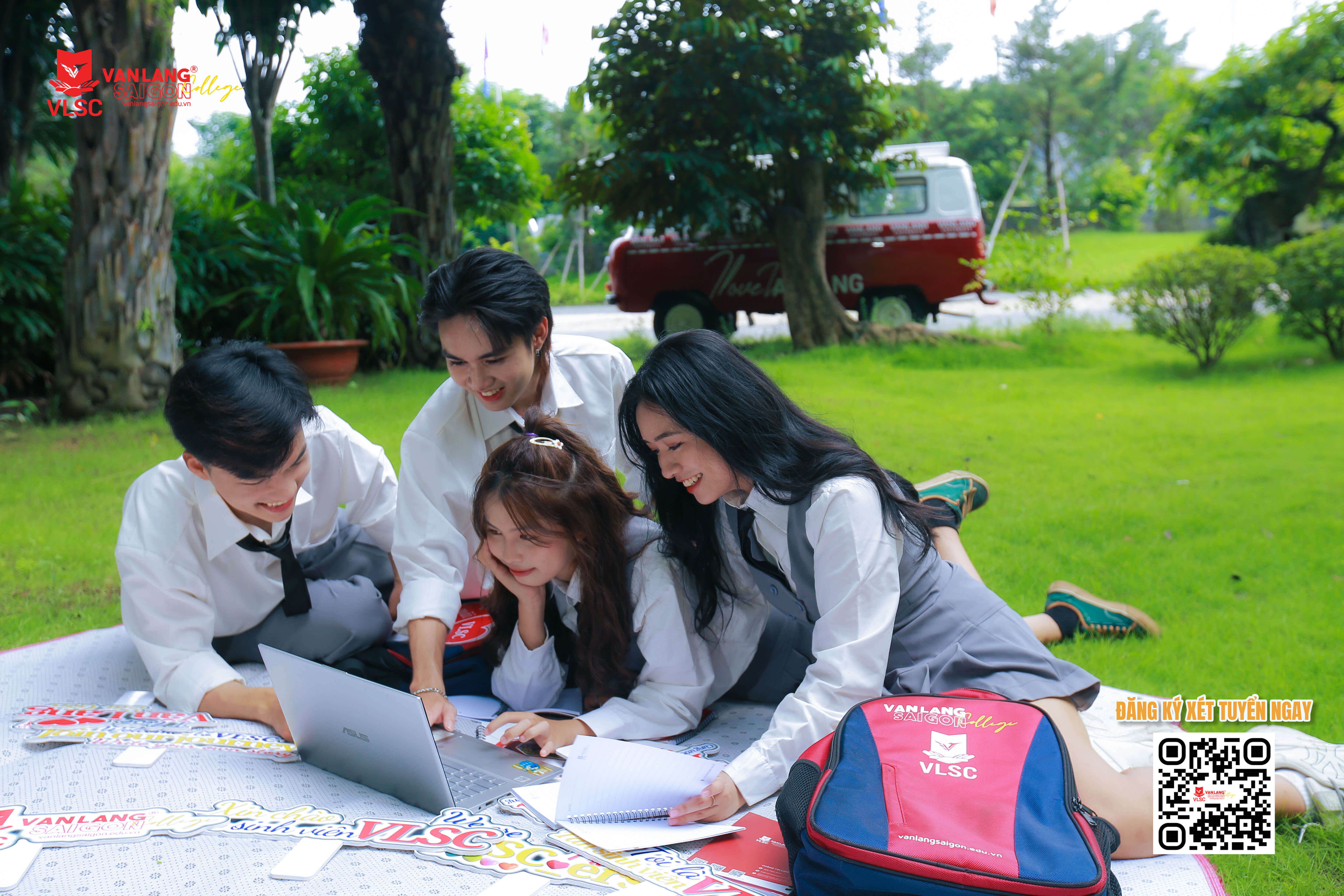 Sinh viên Trường Cao đẳng Văn Lang Sài Gòn (VLSC)