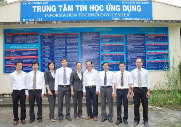 Giảng viên tại Trung tâm Tin học NLU