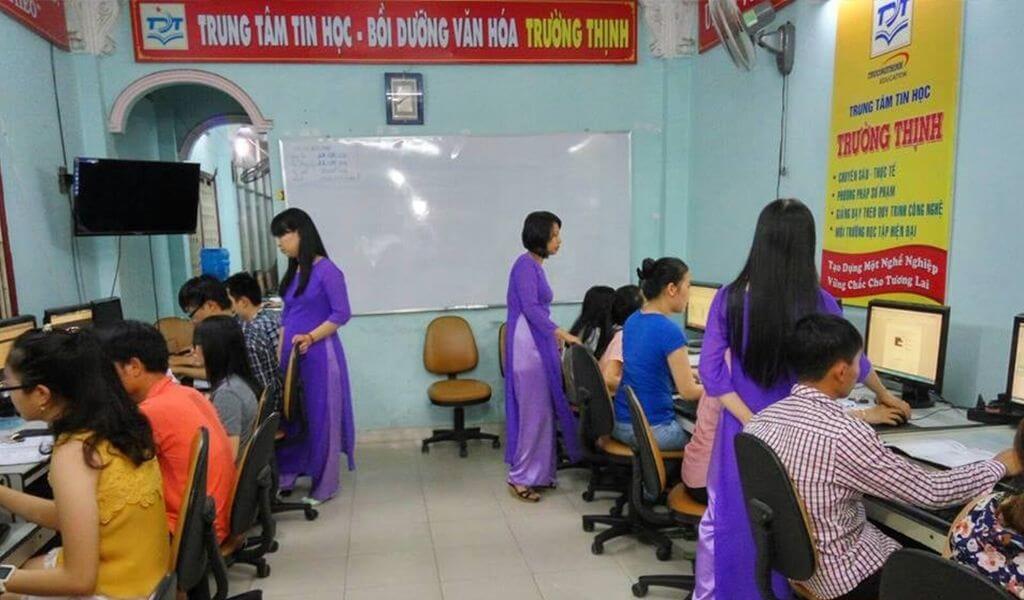 Lớp đào tạo tin học văn phòng cấp tốc tại Trung tâm Tin học Trường Thịnh