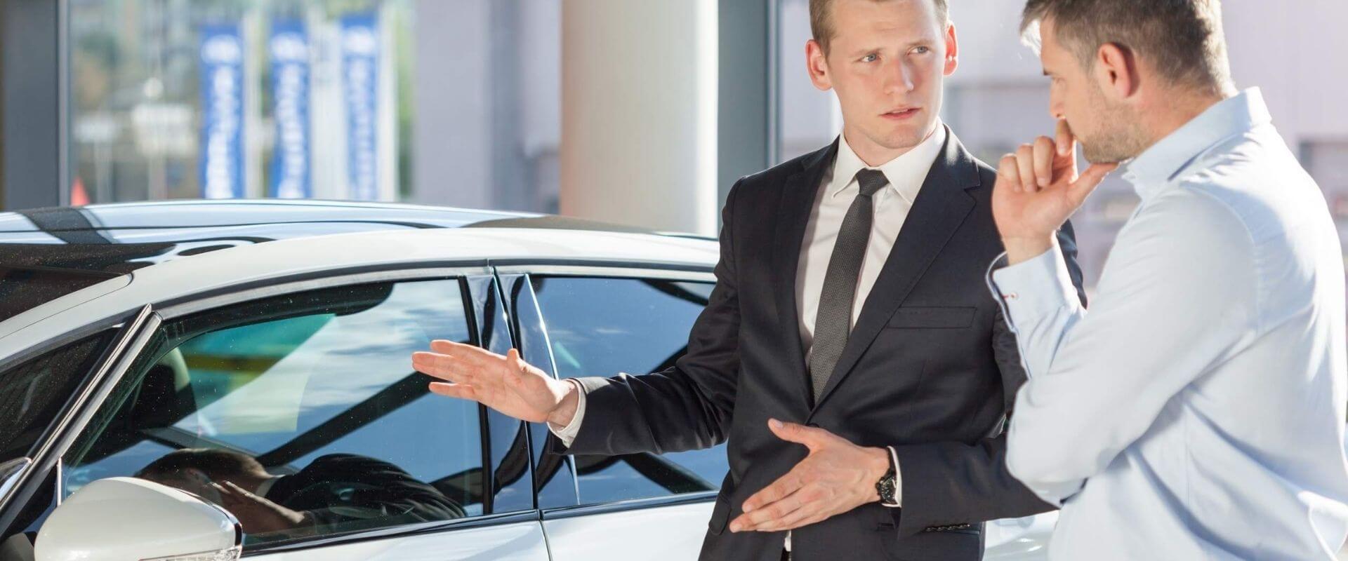 Nhân viên tư vấn xe ô tô là gì?