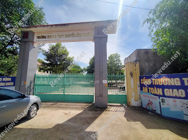 Trường THCS Và THPT Nguyễn Bỉnh Khiêm