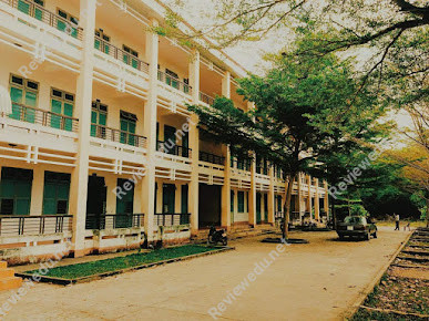 Trường THCS và THPT Nguyễn Bỉnh Khiêm