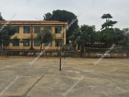 Trường THCS Tiên Phong