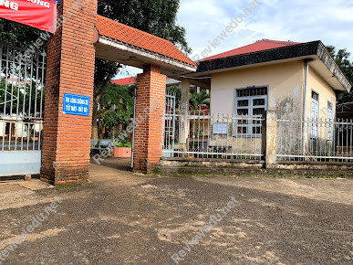 Trường THPT Phạm Văn Đồng