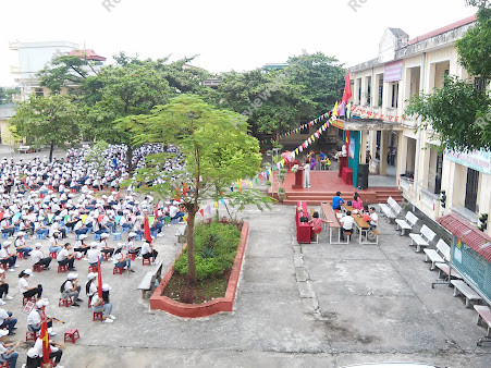 Trường THCS Phú Xuân