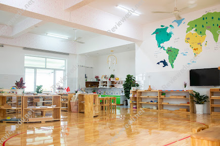 Trường Mầm Non Tuổi Thơ Montessori