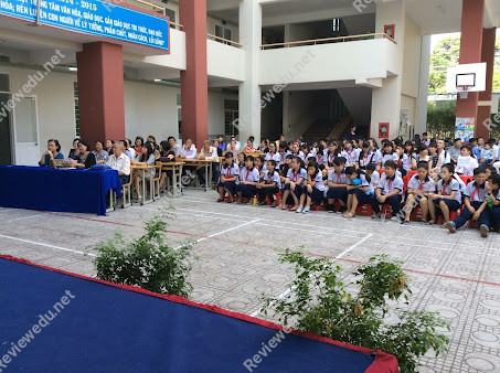 Trường THCS Huỳnh Khương Ninh