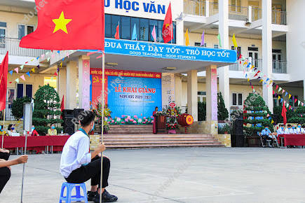 Trường THCS Nguyễn Cao