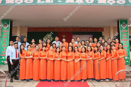 Trường THCS Nguyễn Công Trứ