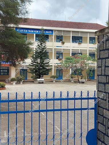 Trường THCS Nguyễn Du