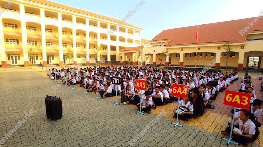 Trường THCS Phú Lợi
