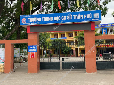 Trường THCS Trần Phú