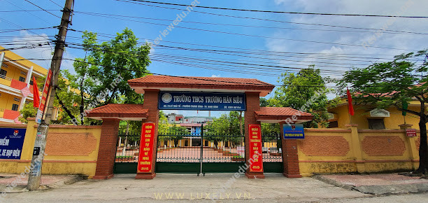 Trường THCS Trương Hán Siêu