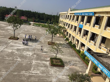 Trường THCS Văn Môn