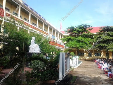 Trường THPT Chu Văn An