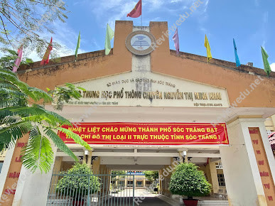 Trường THPT Chuyên Nguyễn Thị Minh Khai