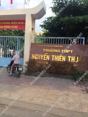 Trường THPT Nguyễn Thiện Thuật