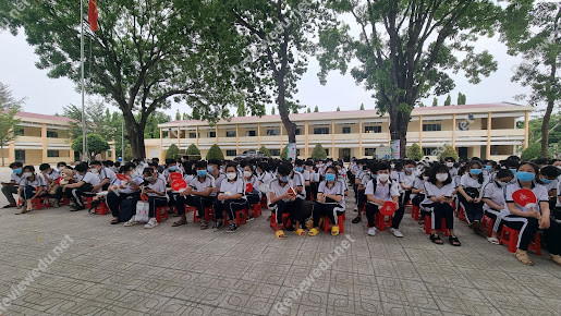 Trường THPT Dương Minh Châu