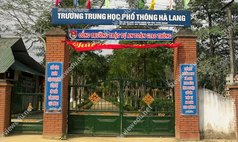 Trường THPT Hà Lang