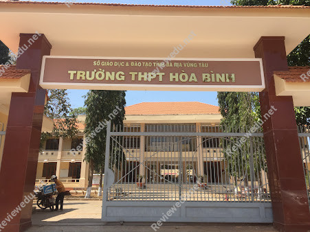 Trường THPT Hòa Bình