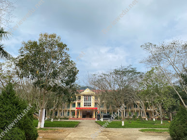 Trường THPT Hòa Phú
