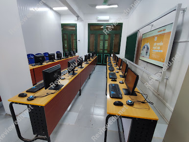 Trường THPT Lê Hồng Phong