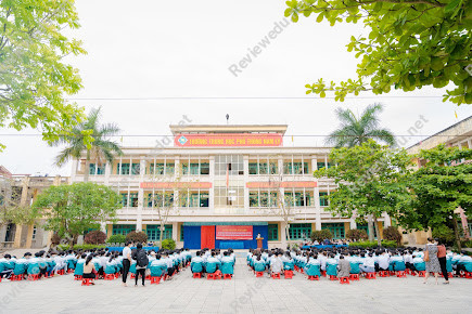 Trường THPT Nam Lý