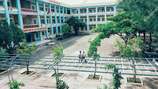Trường THPT Nguyễn Hùng Sơn