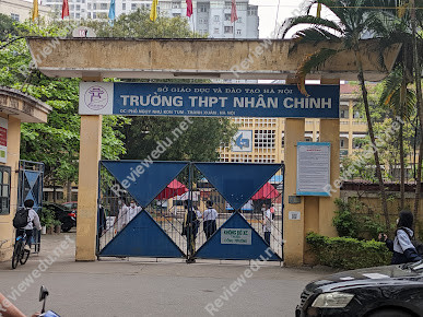 Trường THPT Nhân Chính