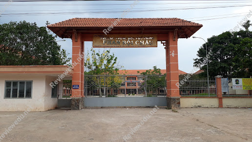 Trường THPT Phan Bội Châu