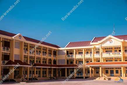 Trường THPT Phan Văn Hùng